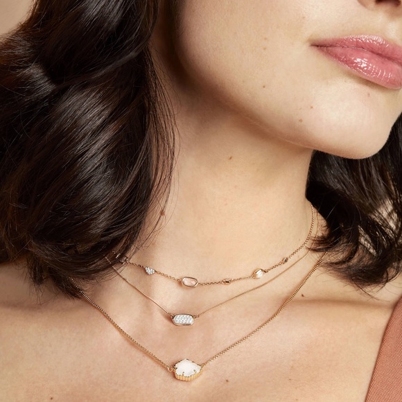 Kendra Scott Jewelry - Kendra Scott Necklace!